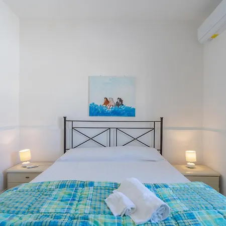 Rosa Con Accesso Sul Mare Villa