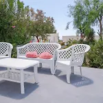 Villa Rosa Con Accesso Sul Mare