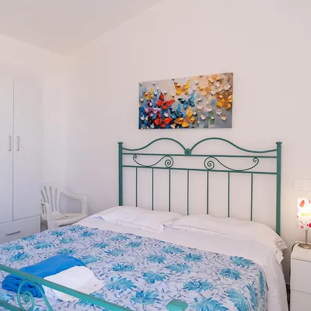 Rosa Con Accesso Sul Mare Вилла Пакино